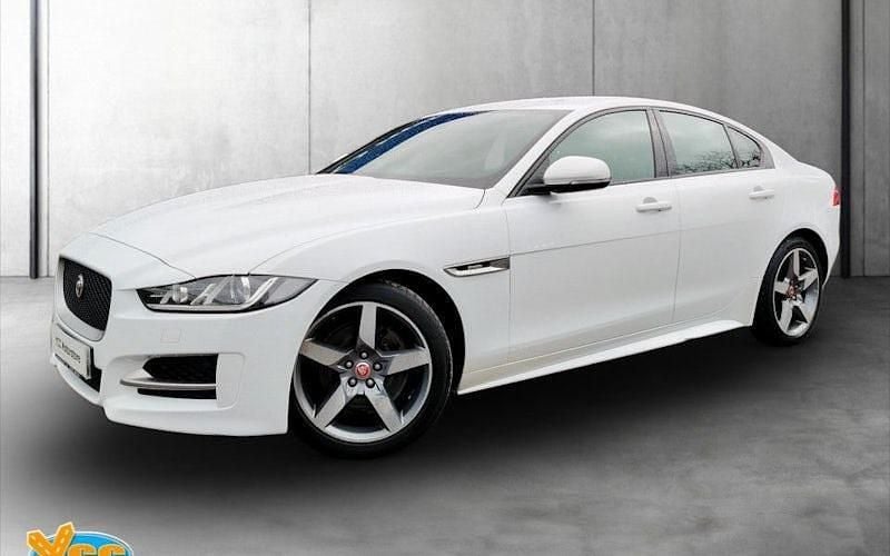 Used Jaguar XE R-Sport 179 HP (131 kW) 2019 Sedan