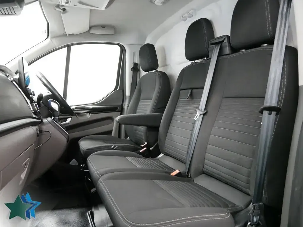 Used Ford Transit Custom Limited 170 HP (125 kW) 2021 Grey Van