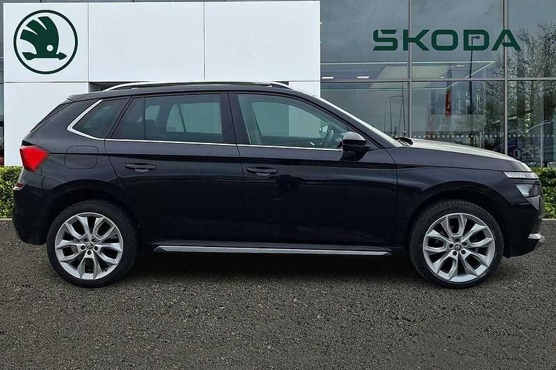 Used Skoda 110 R SE L 81 HP (59 kW) 2022 Black magic pearl effect Estate