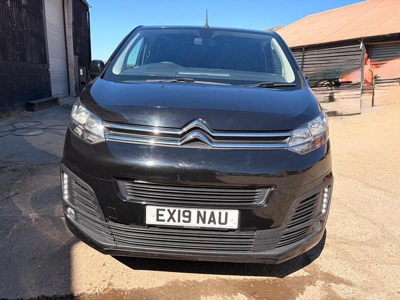 Używany Citroën Dispatch 2019 Czarny Minivan