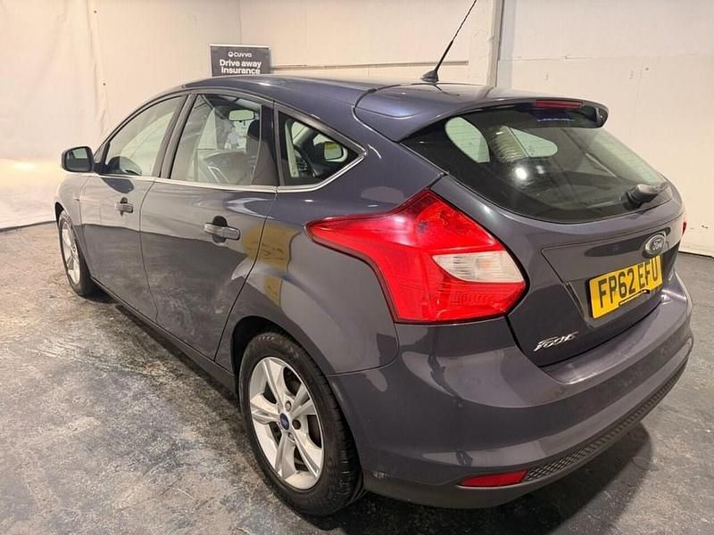 Used Ford Focus Zetec 115 HP (84 kW) 2012 Grey Hatchback