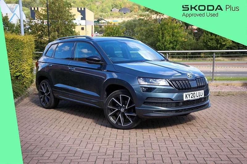 Quartz grey metallic Used 2020 Skoda Karoq SportLine SUV | £19,695 (A bit pricey) - Image 1/4