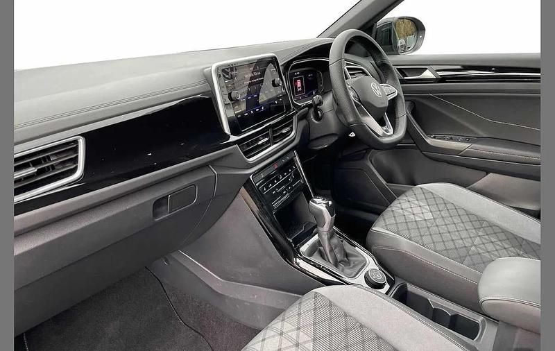 Used VW T-Roc R-line 190 HP (139 kW) 2022 Black SUV