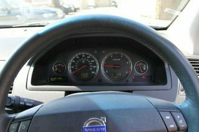 Used Volvo XC90 163 HP (119 kW) 2004 SUV
