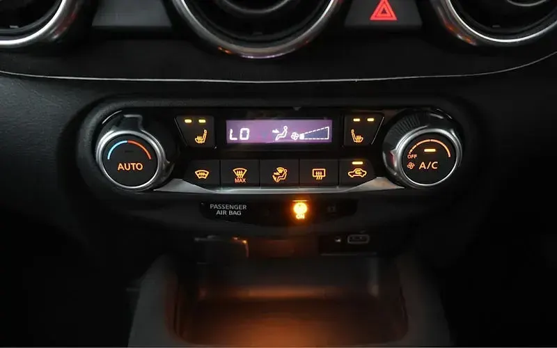 Used Nissan Juke Tekna+ 114 HP (83 kW) 2023 Brown SUV