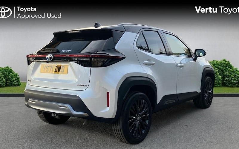 Used Toyota Yaris Hybrid 116 HP (85 kW) 2025 Estate