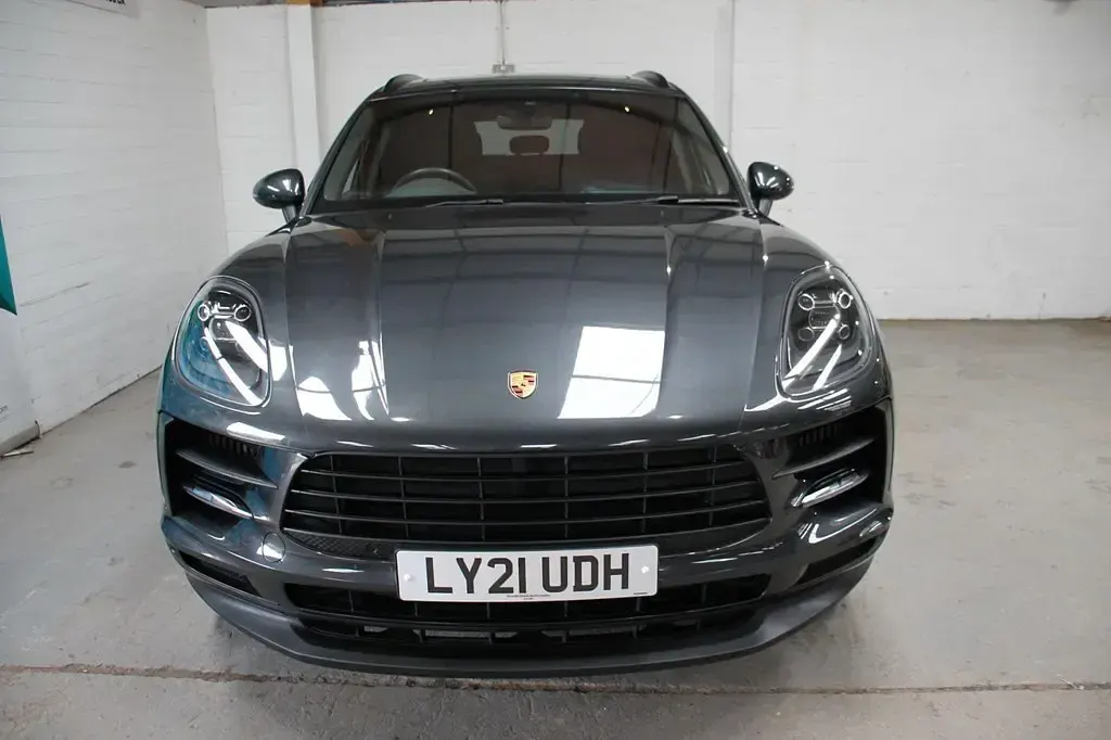 Used Porsche Macan 380 HP (279 kW) 2021 Grey SUV