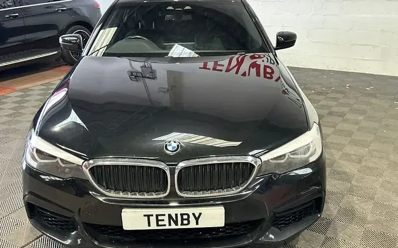 Used BMW 520 M Sport 190 HP (139 kW) 2019 Black Estate