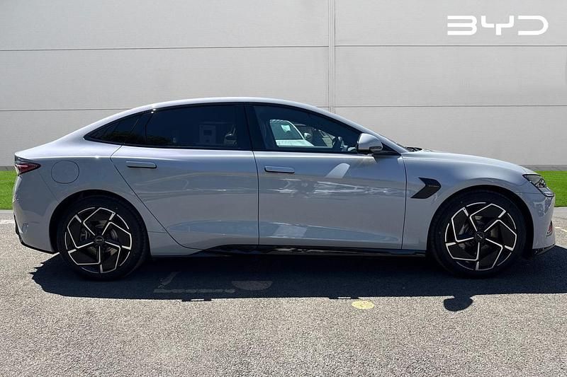 New BYD Seal 150 kW (204 HP) 2025 Grey Sedan