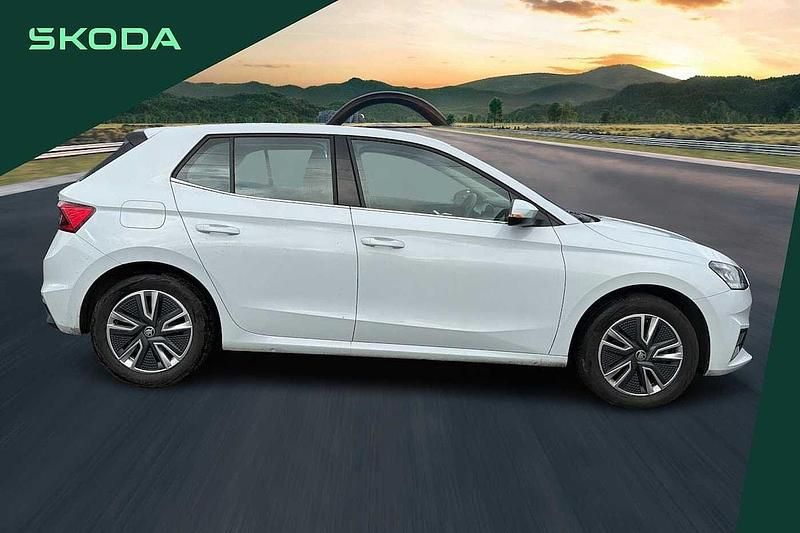 Used Skoda 110 R SE L 81 HP (59 kW) 2024 Moon white metallic Hatchback