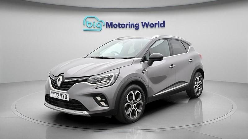 Second-hand Renault Captur Techno 90 CP (66 kW) 2023 Gri SUV