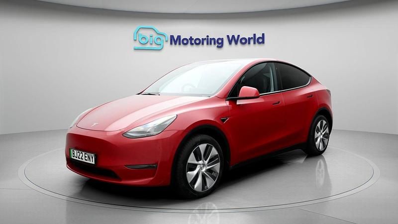 Used Tesla Model Y Long Range AWD 378 kW (514 HP) 2022 Red SUV