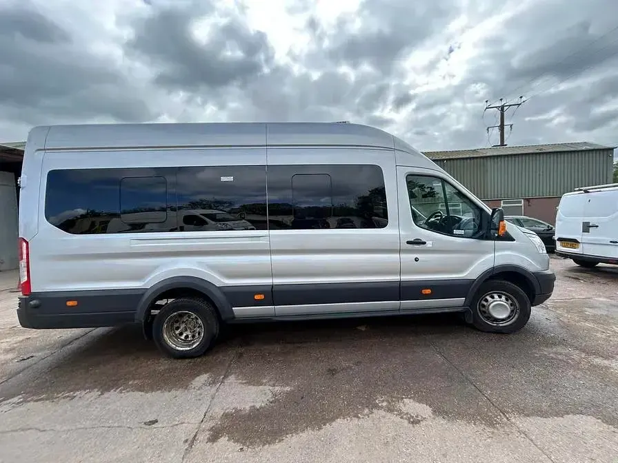 Used Ford Transit Trend 155 HP (114 kW) 2018 Silver Van