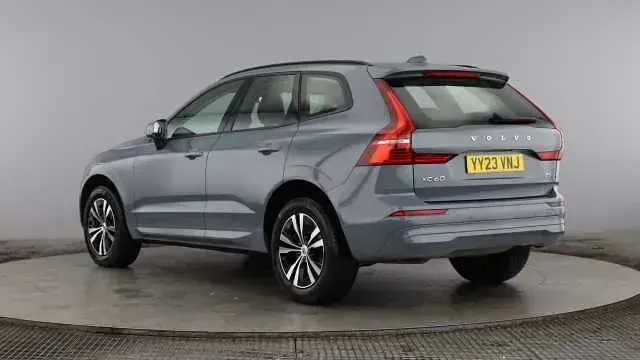 Used Volvo XC60 Core 247 HP (181 kW) 2024 SUV