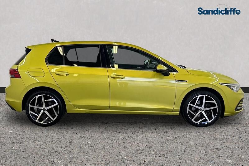 Used VW Golf VII 150 HP (110 kW) 2020 Yellow Hatchback