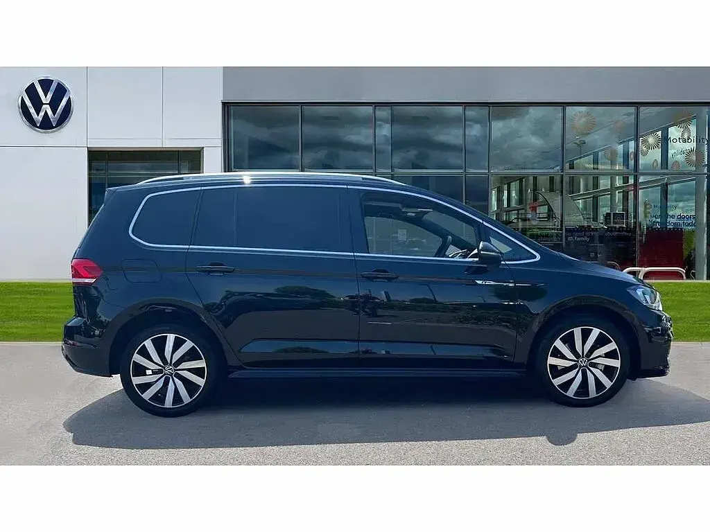 Used VW Touran R-line 150 HP (110 kW) 2025 Grenadilla black metallic MPV