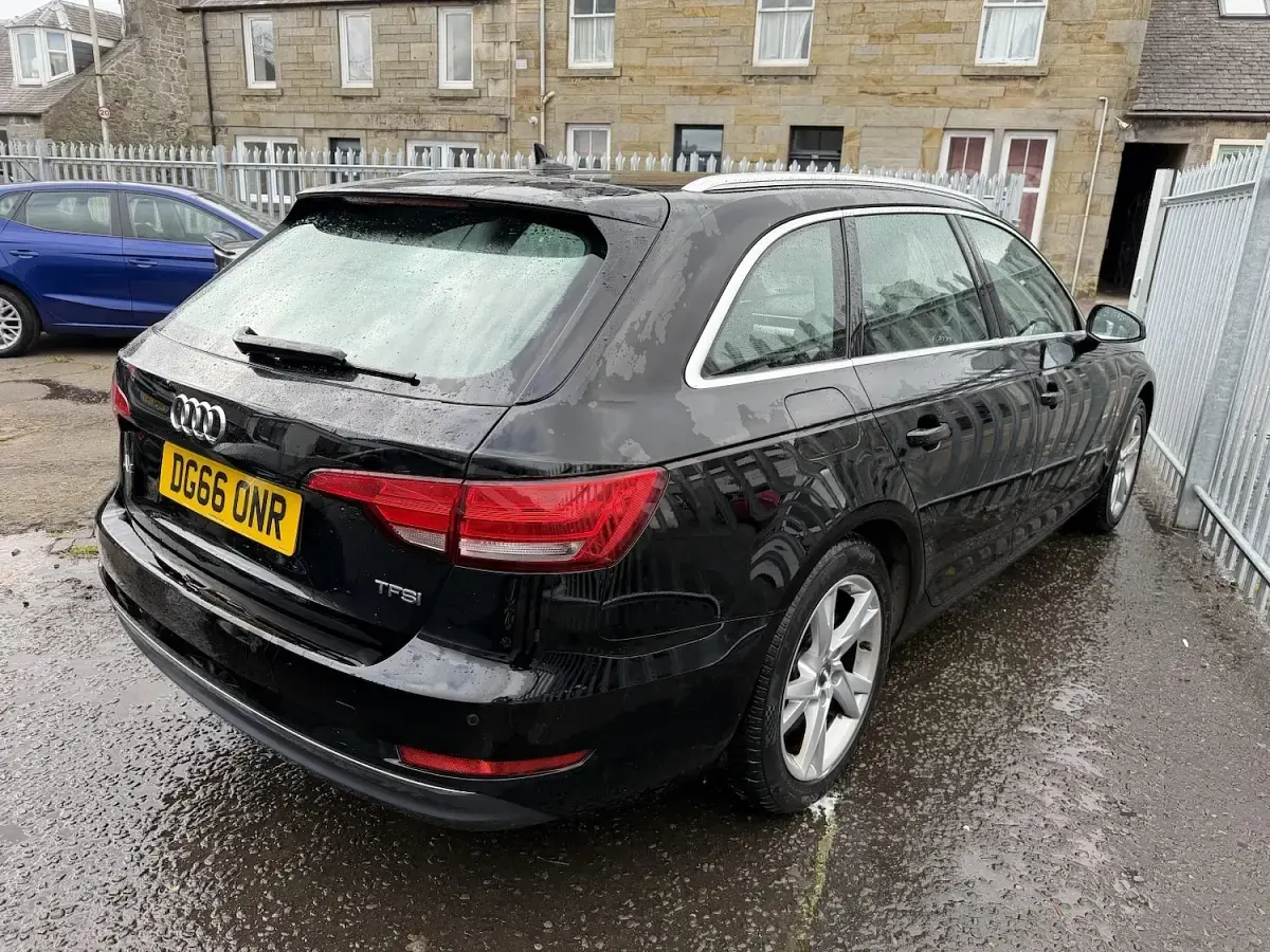 Used Audi A4 Sport 150 HP (110 kW) 2016 Black Estate