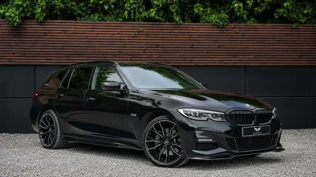 Used BMW 330e M Sport 292 HP (214 kW) 2022 Black Estate
