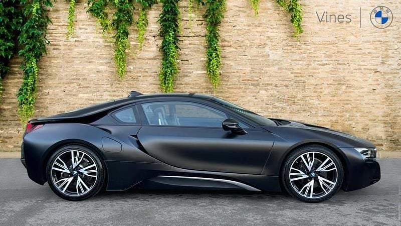 Used BMW i8 Comfort Edition 357 HP (262 kW) 2017 Black Coupe