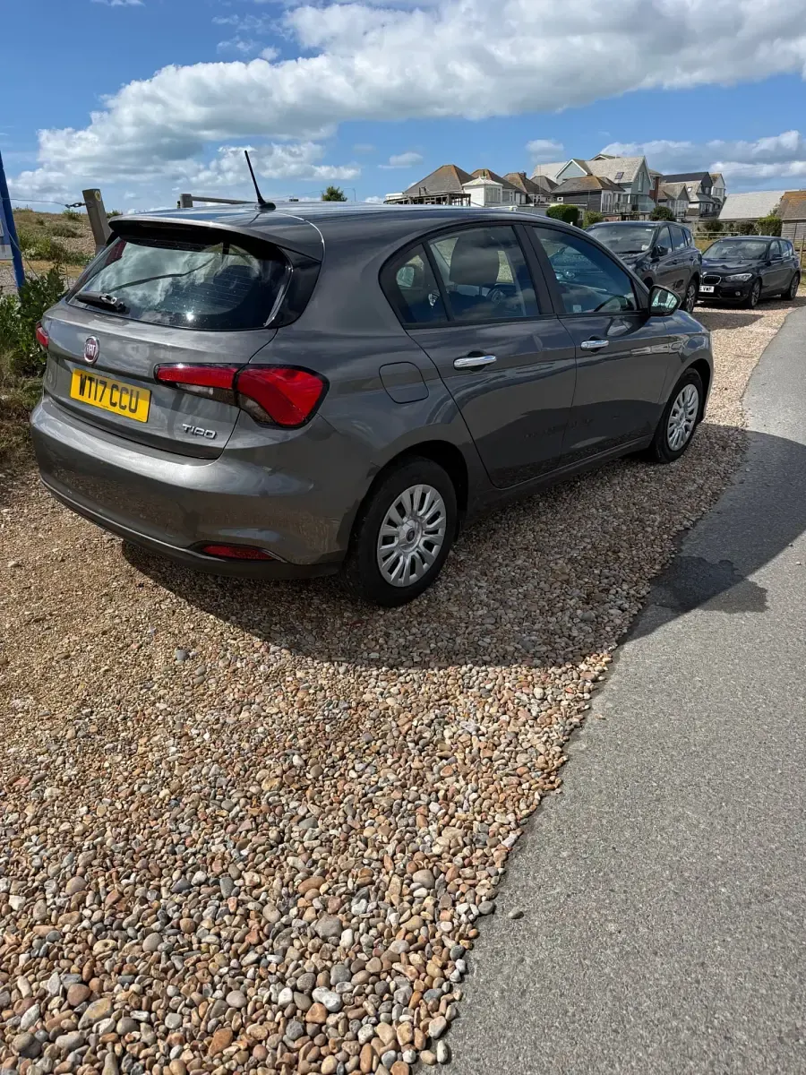 Used Fiat Tipo Easy 95 HP (69 kW) 2017 Grey Hatchback