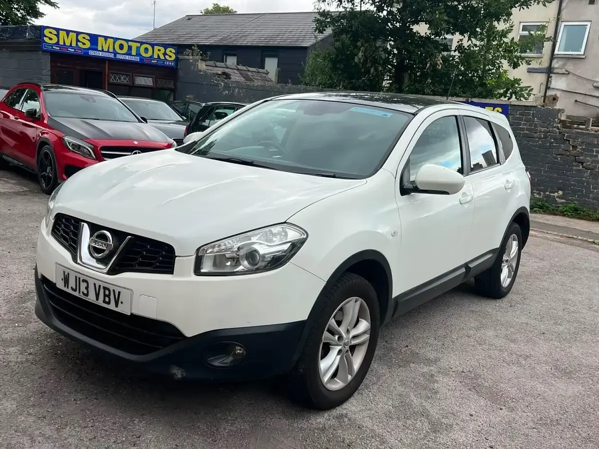 Used Nissan Qashqai +2 Acenta 110 HP (80 kW) 2013 White SUV