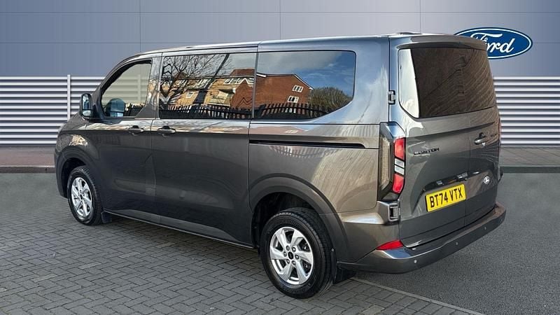 Używany Ford Transit Custom Limited 170 KM (125 kW) 2024 Kombi