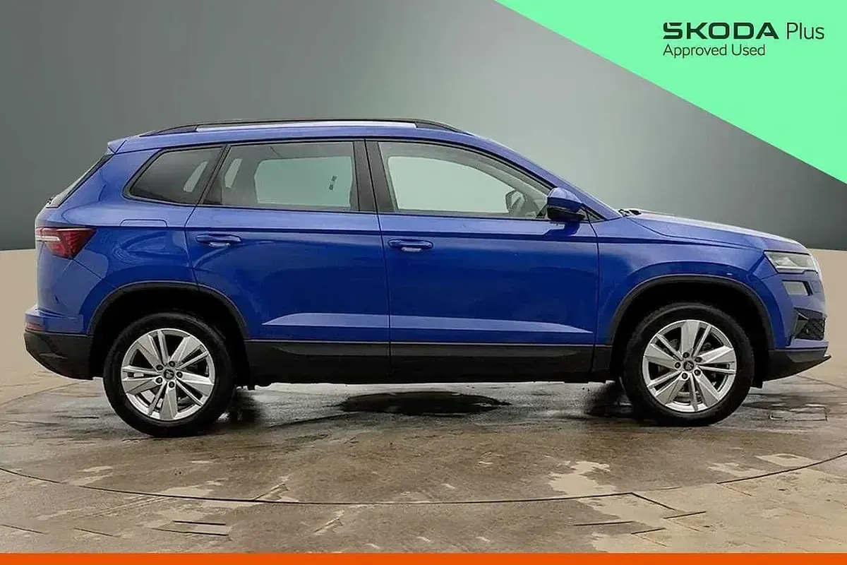 Używany Skoda Karoq SE 113 KM (83 kW) 2025 Niebieski SUV