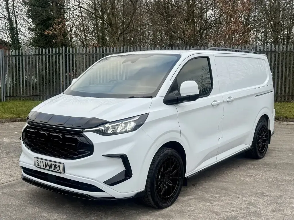 Used Ford Transit Custom Limited 136 HP (100 kW) 2024 White Van
