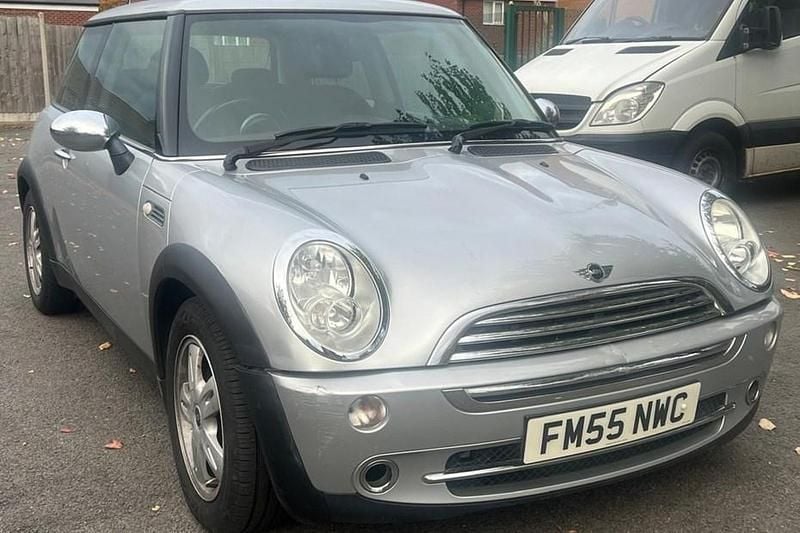 Silver Used 2005 Mini ONE Hatch Hatchback | £2,000 (Good price) - Image 1/1