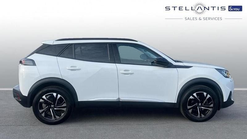 White Used 2022 Peugeot 2008 Allure+ SUV | £17,887 (Fair price) - Image 1/4