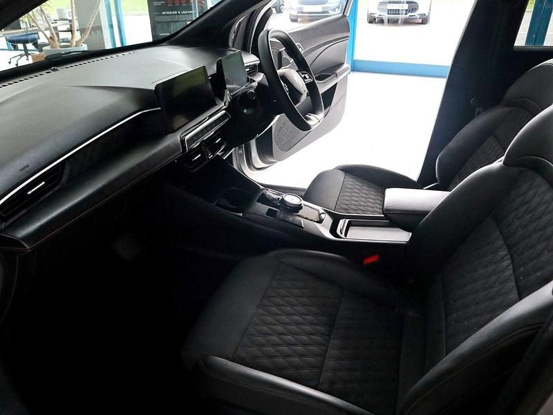 Used MG MG3 Trophy 194 HP (142 kW) 2024 Silver Hatchback