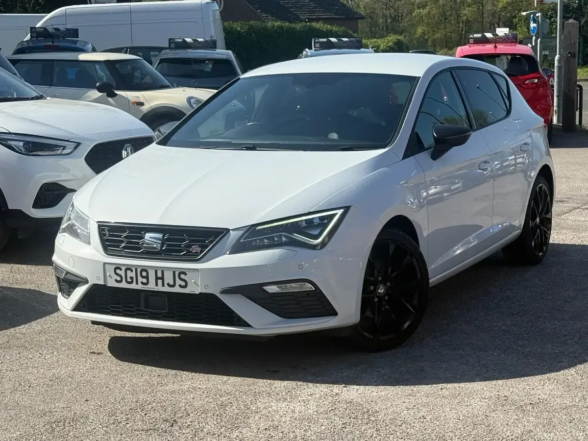 Used Seat Leon Black Edition 2019 White Hatchback
