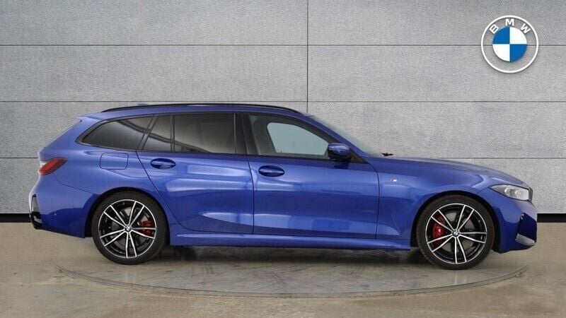 Used BMW 320 M Sport 187 HP (137 kW) 2024 Blue Estate