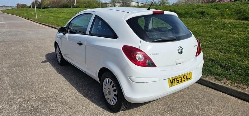 Używany Vauxhall Corsa S 2013 Biały Hatchback