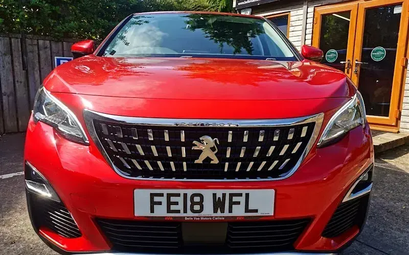Used Peugeot 3008 Allure 120 HP (88 kW) 2018 Red SUV
