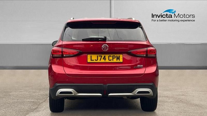 Used MG ZS Trophy 196 HP (144 kW) 2025 Red Hatchback