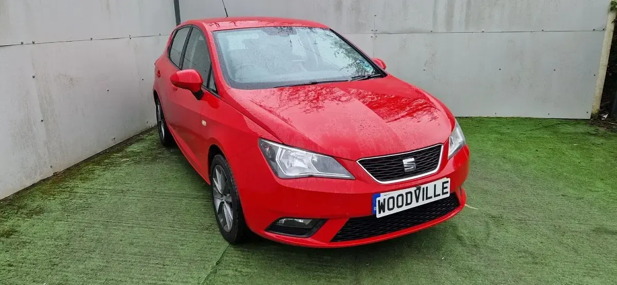 Used Seat Ibiza I-Tech 105 HP (77 kW) 2014 Red Hatchback