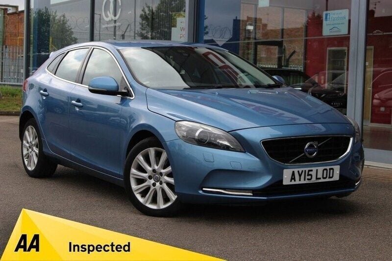 Blue Used 2015 Volvo V40 SE Lux Estate | £10,275 (Fair price) - Image 1/4