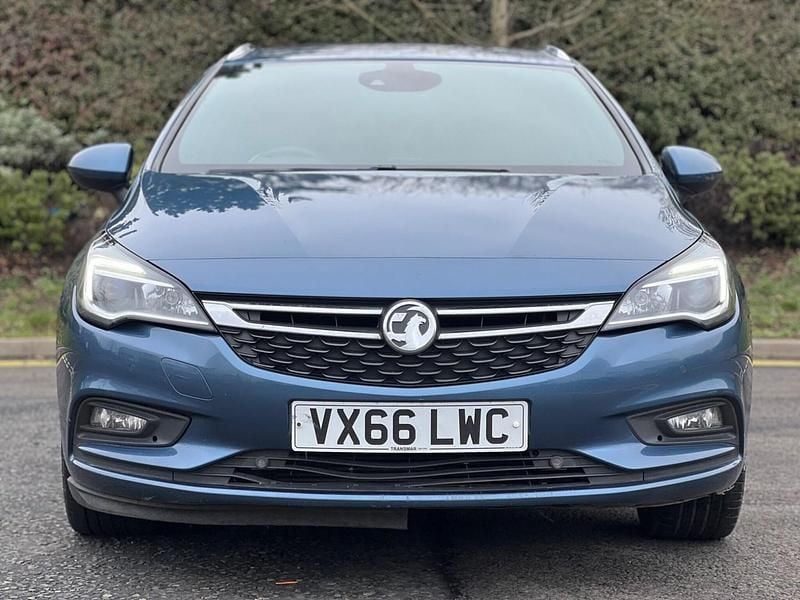 Usado Vauxhall Astra SRi 136 CV (100 kW) 2016 Azul Familiar
