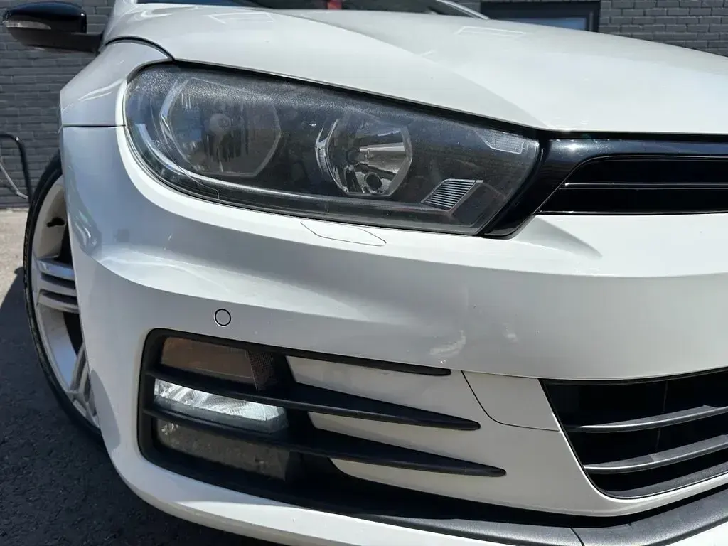 Used VW Scirocco R-line 180 HP (132 kW) 2017 White Coupe