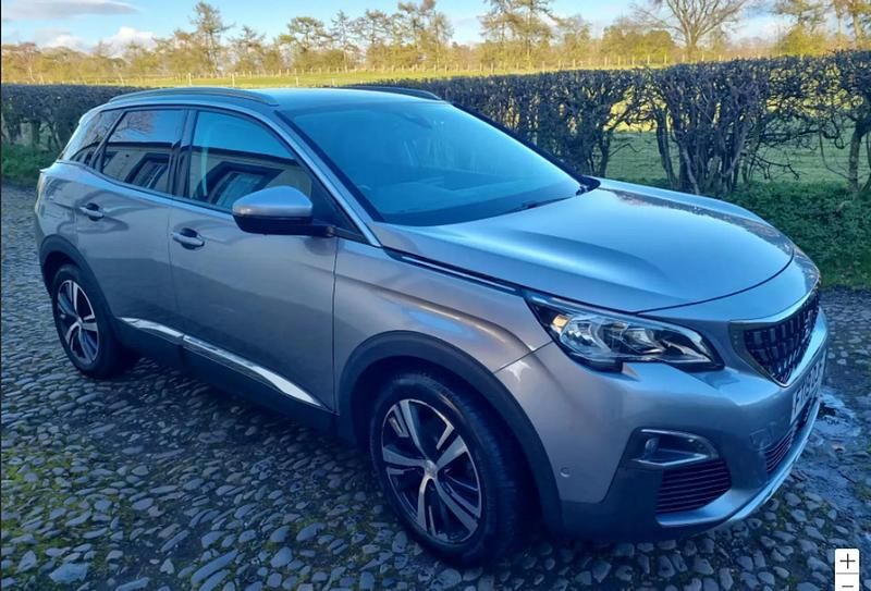 Usado Peugeot 3008 Allure 131 HP (96 kW) 2019 SUV