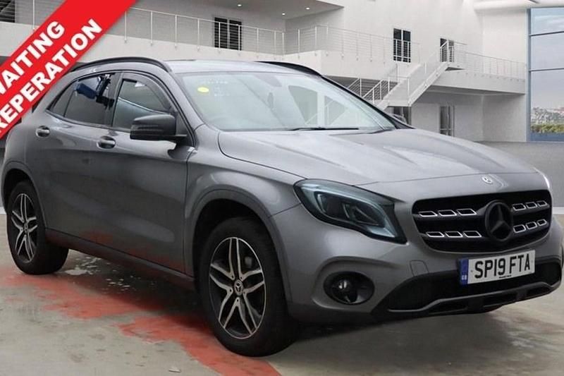Used Mercedes GLA180 Urban 122 HP (89 kW) 2019 SUV