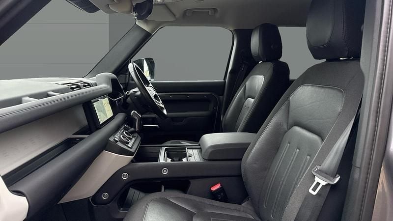 Used Land Rover Defender S 241 HP (177 kW) 2020 Grey SUV