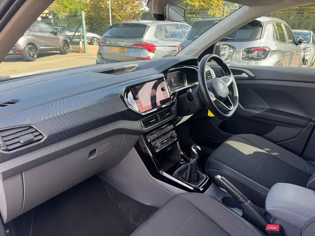 Used VW T-Cross Edition 115 HP (84 kW) 2019 White SUV