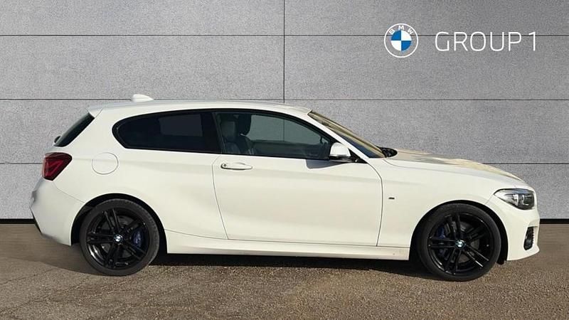 Used BMW 120 M Sport 190 HP (139 kW) 2019 White Hatchback
