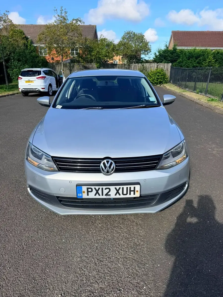 Used VW Jetta SE 105 HP (77 kW) 2012 Silver Sedan