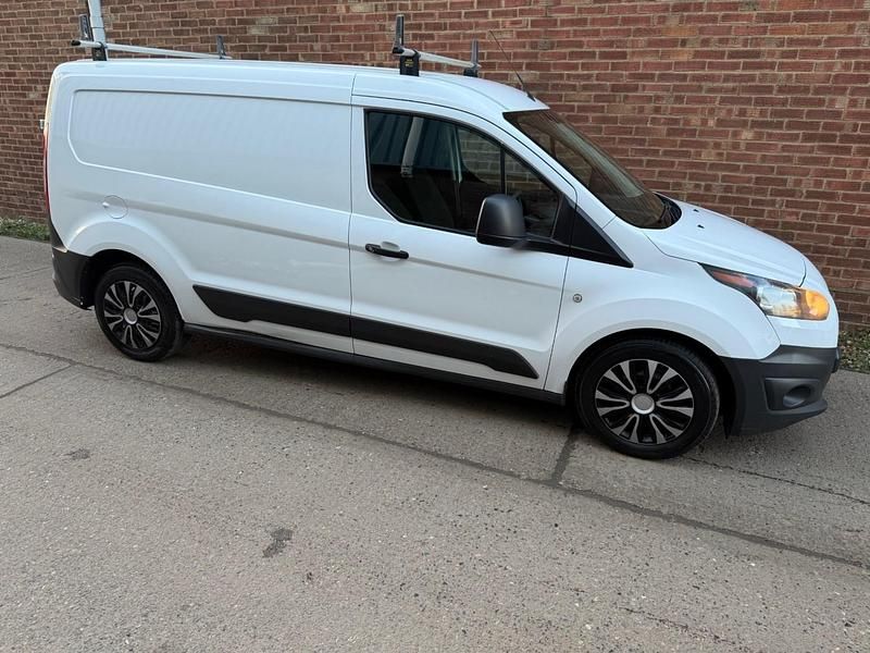 Used Ford Transit Connect 100 HP (73 kW) 2017 White MPV