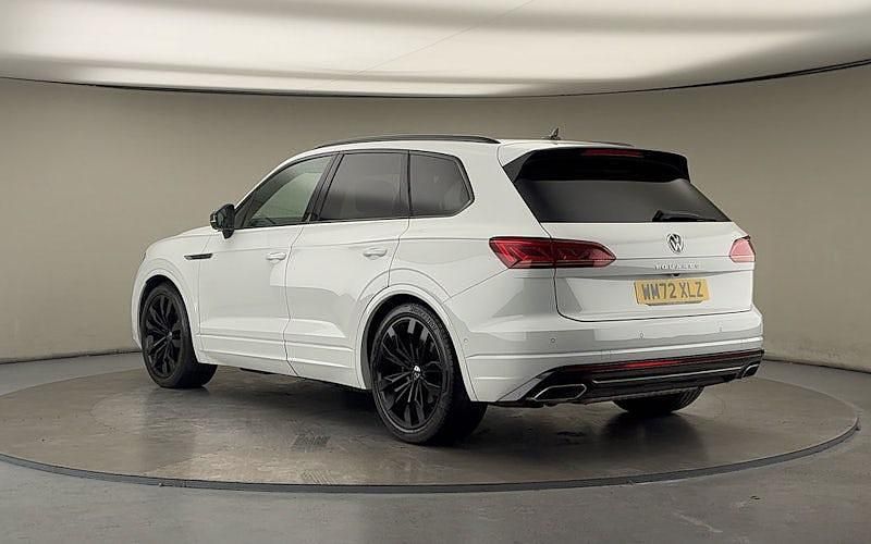 Used VW Touareg Black Edition 286 HP (210 kW) 2022 Pure white SUV