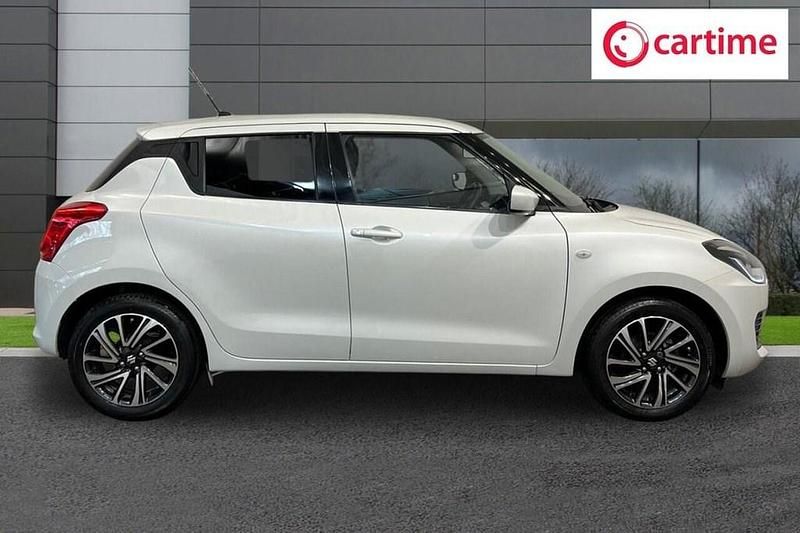 Usado Suzuki Swift SZ-L 83 HP (61 kW) 2021 Branco Citadino