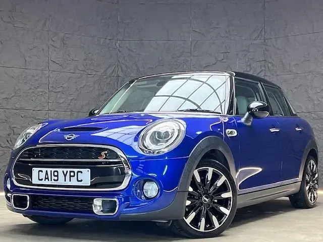 Used Mini Cooper S Exclusive 192 HP (141 kW) 2019 Blue Hatchback